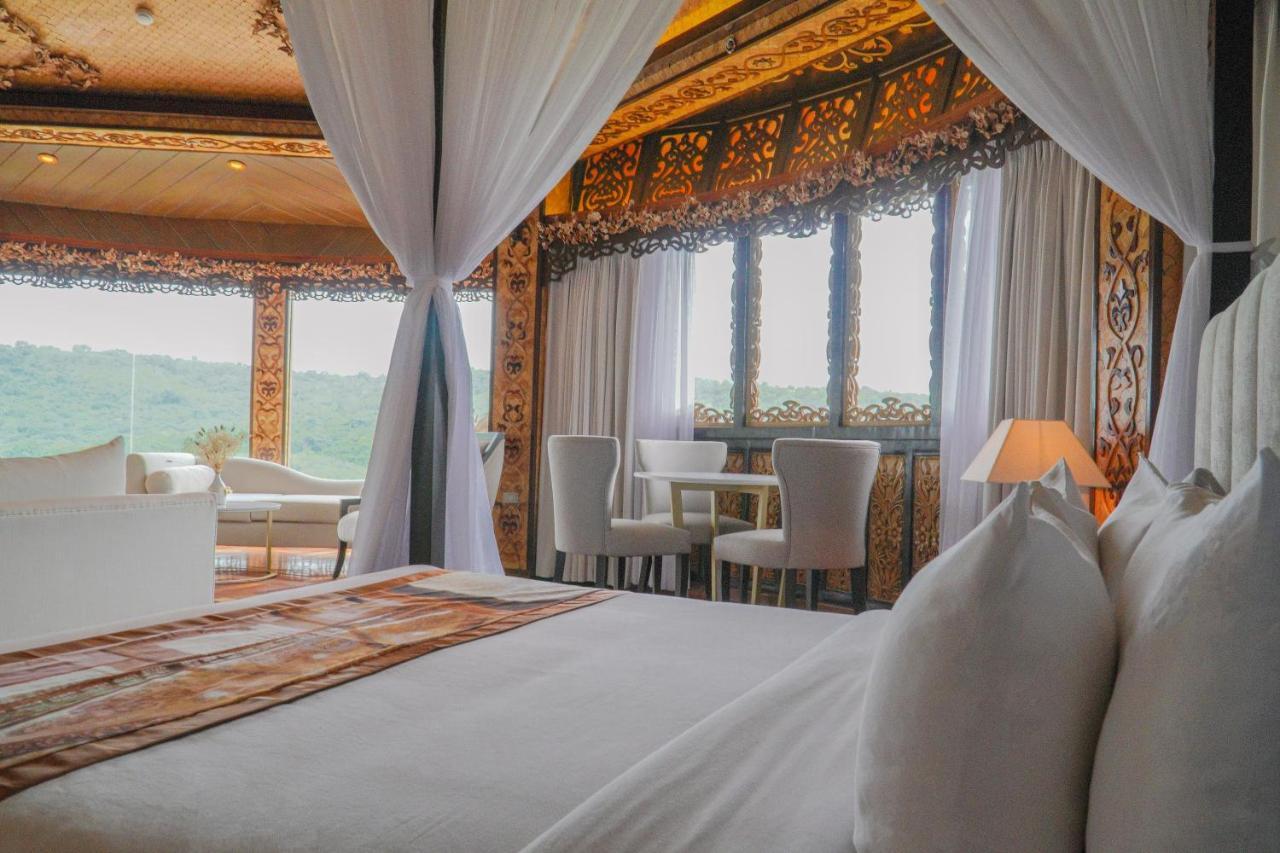Rancho Bernardo Luxury Villas And Resort Bagac Ngoại thất bức ảnh