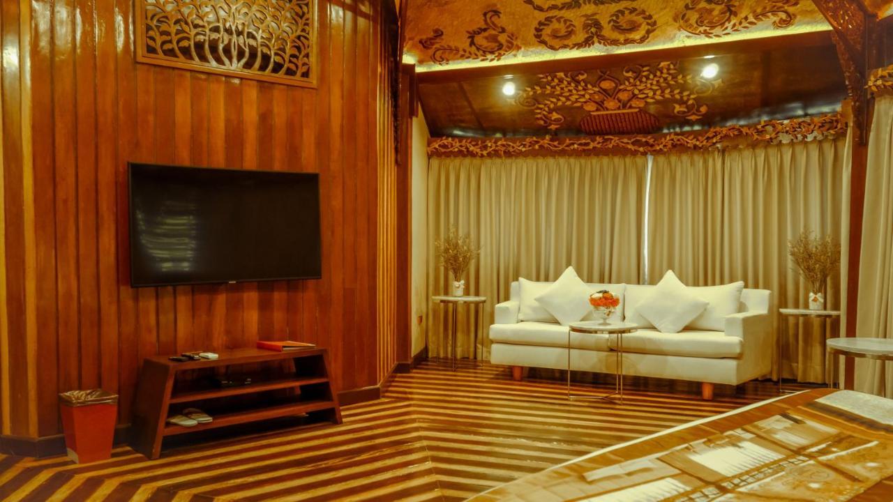 Rancho Bernardo Luxury Villas And Resort Bagac Ngoại thất bức ảnh